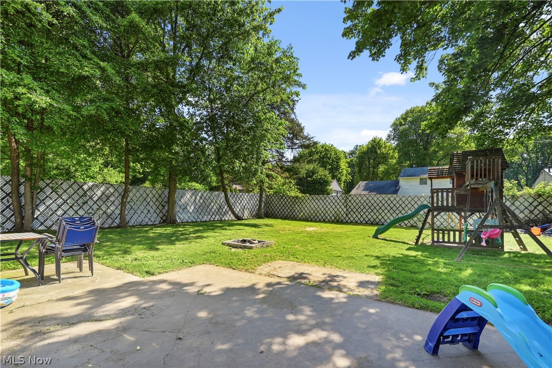 304 Howland Wilson Road NE Warren OH 44484