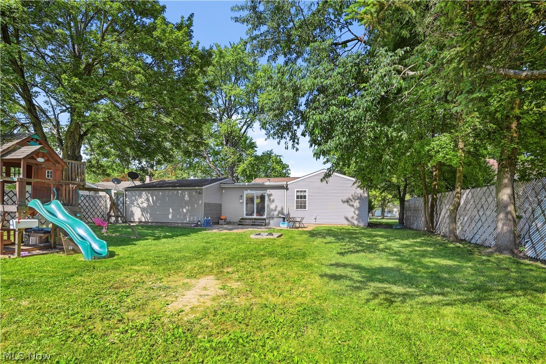 304 Howland Wilson Road NE Warren OH 44484