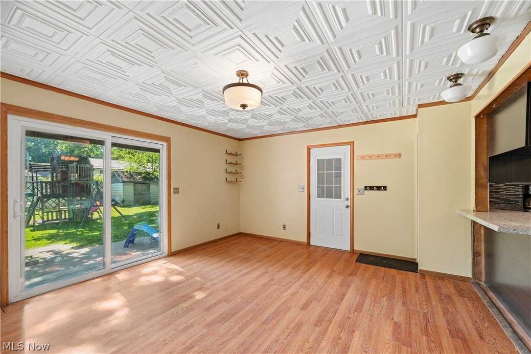 304 Howland Wilson Road NE Warren OH 44484