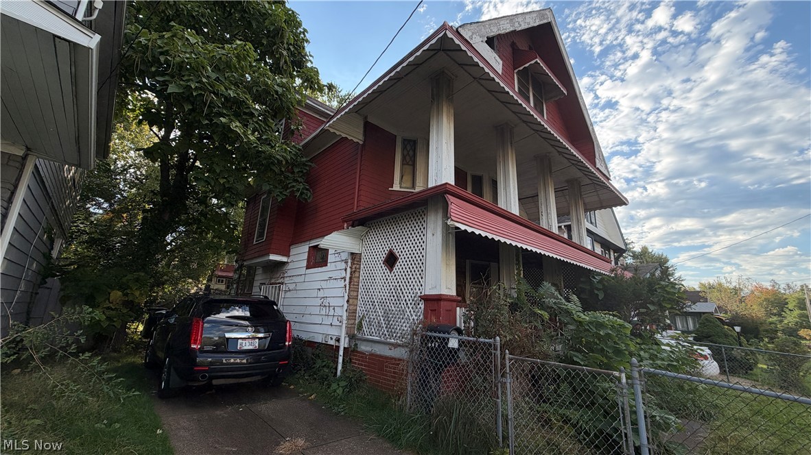 643 E 107th Street Cleveland OH 44108
