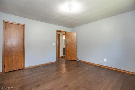 413 Harris Road Richmond Heights OH 44143