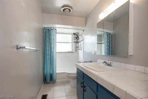 413 Harris Road Richmond Heights OH 44143