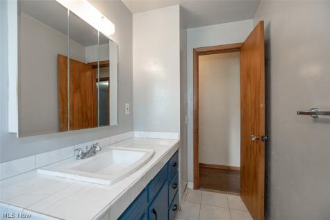413 Harris Road Richmond Heights OH 44143
