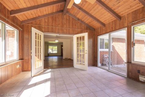 413 Harris Road Richmond Heights OH 44143