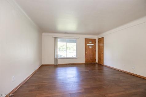 413 Harris Road Richmond Heights OH 44143