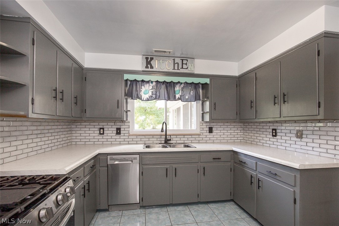 413 Harris Road Richmond Heights OH 44143