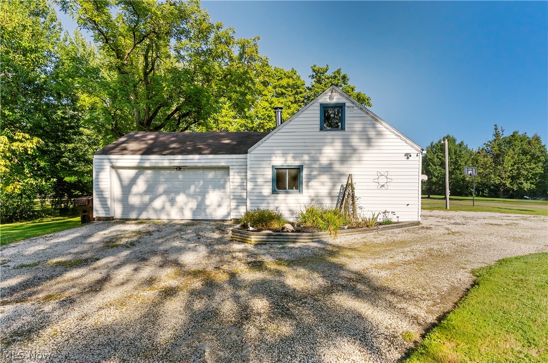 2852 North Park Ave Extension Warren OH 44481