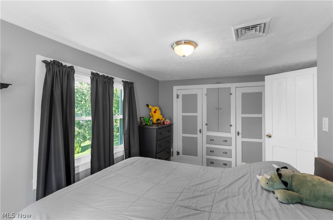 2852 North Park Ave Extension Warren OH 44481
