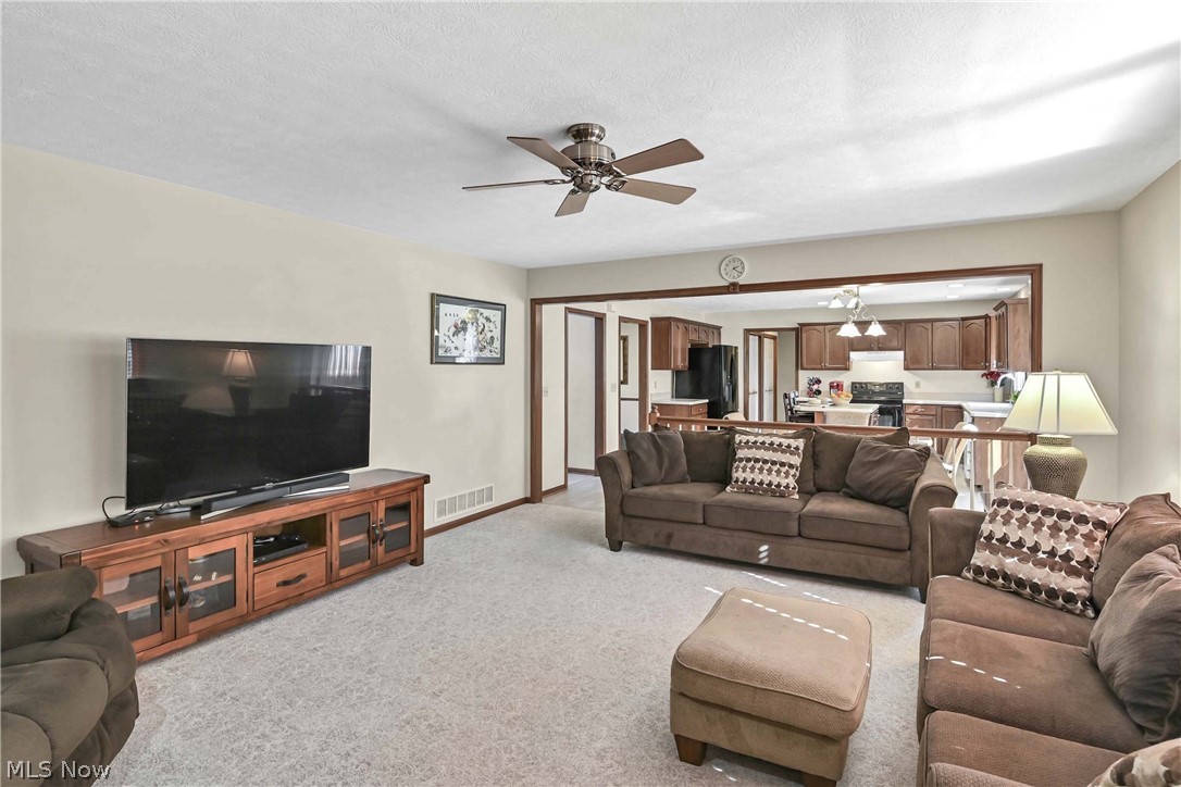 970 Scenic Lane Seven Hills OH 44131