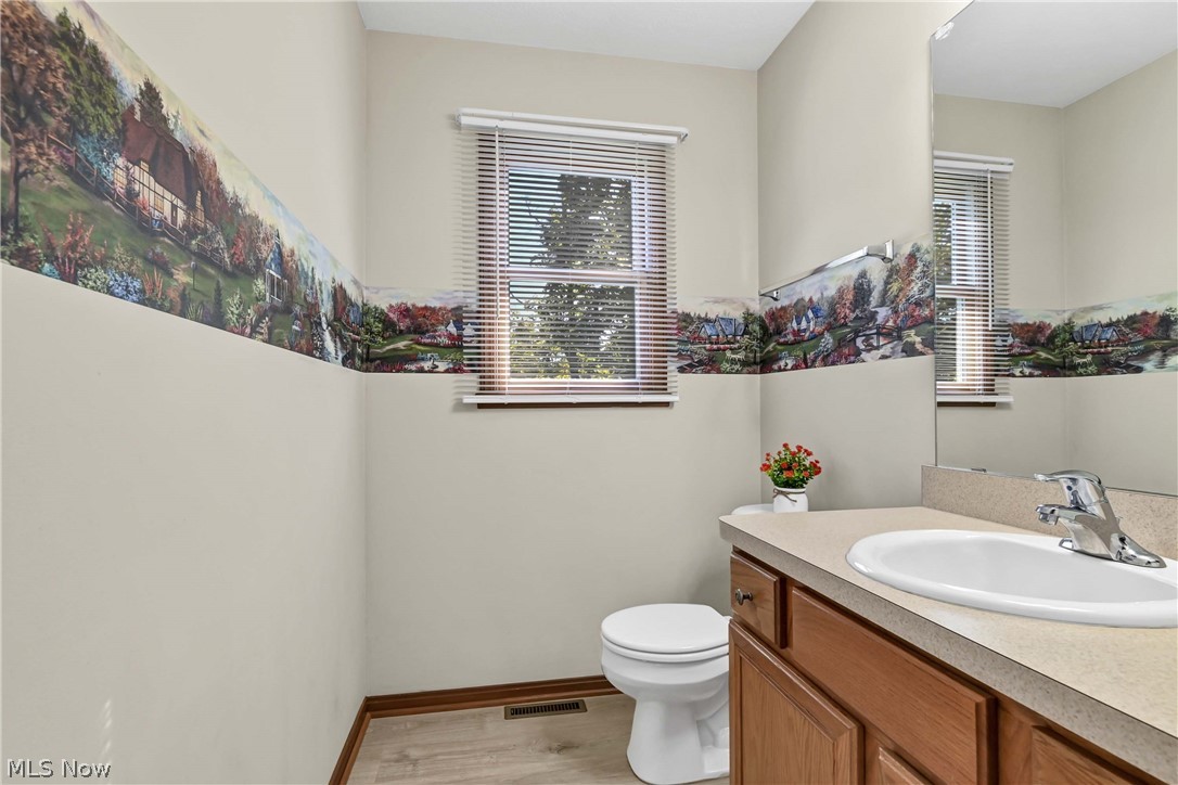 970 Scenic Lane Seven Hills OH 44131
