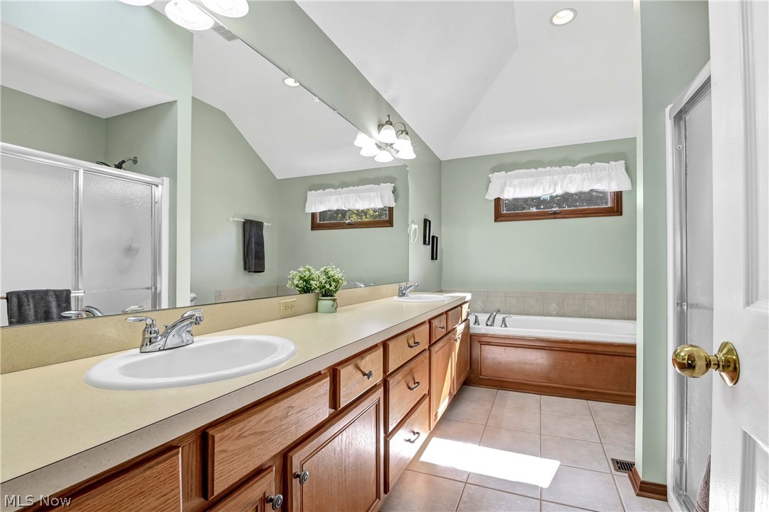 970 Scenic Lane Seven Hills OH 44131