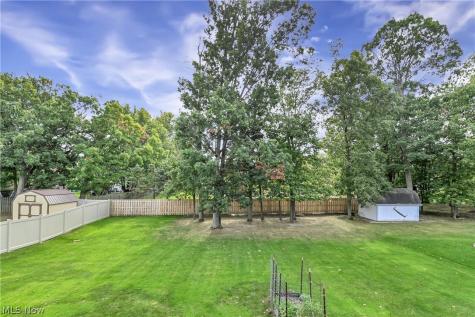 970 Scenic Lane Seven Hills OH 44131