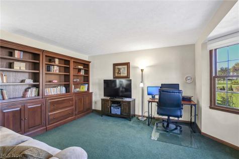 970 Scenic Lane Seven Hills OH 44131