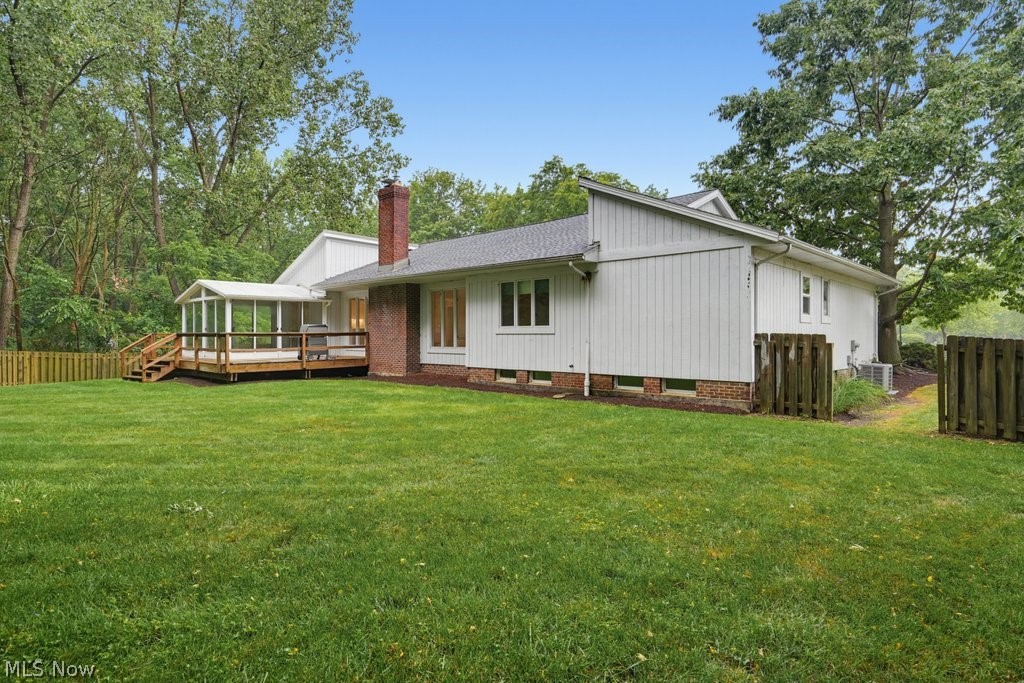28653 Estates Court Solon OH 44139