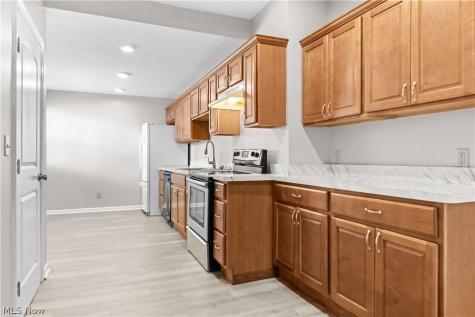 690 Upson Street Akron OH 44305