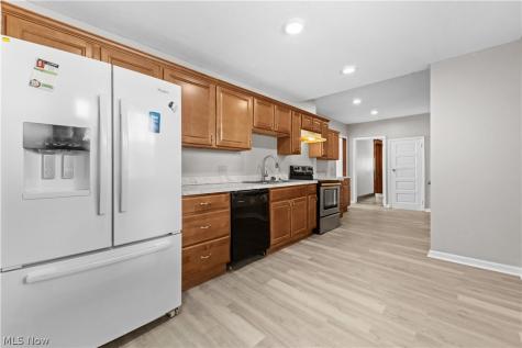 690 Upson Street Akron OH 44305