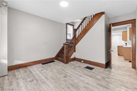 690 Upson Street Akron OH 44305