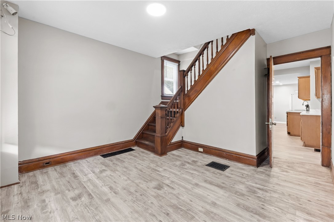 690 Upson Street Akron OH 44305