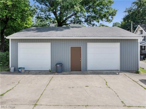 690 Upson Street Akron OH 44305