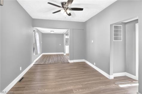 3527 Clifton Avenue Lorain OH 44055