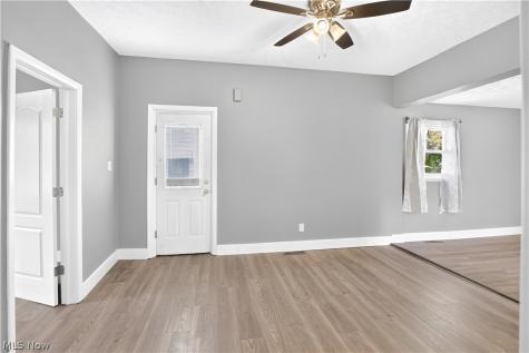 3527 Clifton Avenue Lorain OH 44055