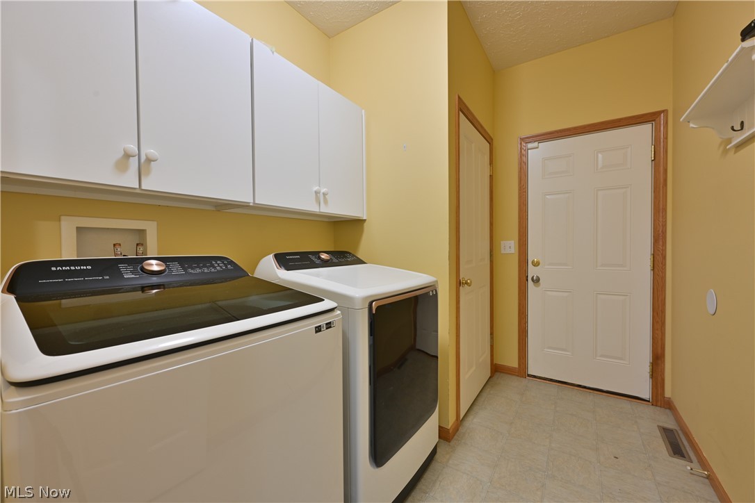 558 Mountain Lion Drive Lagrange OH 44050