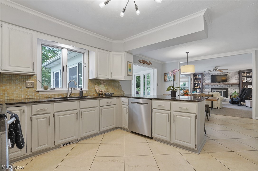 176 N Hayden Hudson OH 44236