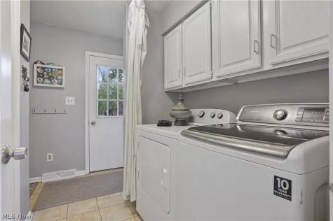 176 N Hayden Hudson OH 44236