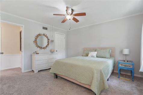 176 N Hayden Hudson OH 44236