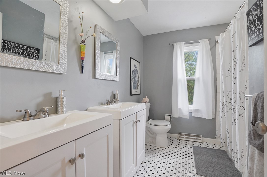 176 N Hayden Hudson OH 44236