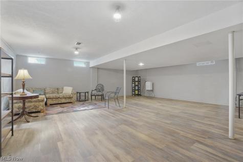 176 N Hayden Hudson OH 44236