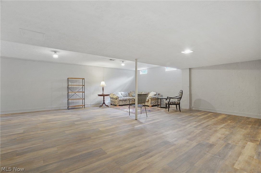 176 N Hayden Hudson OH 44236