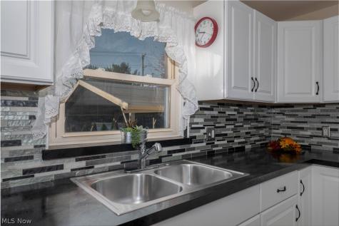 1246 Valleyview Avenue SW Canton OH 44710