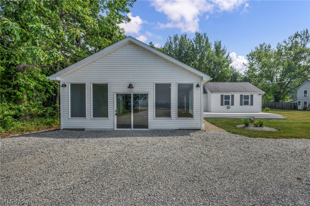 6940 Lake Rd W Ashtabula OH 44004