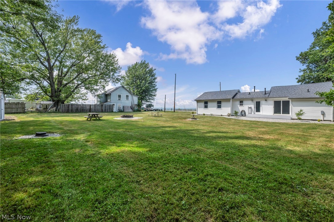 6940 Lake Rd W Ashtabula OH 44004