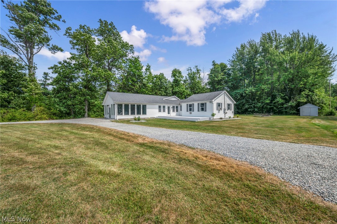 6940 Lake Rd W Ashtabula OH 44004