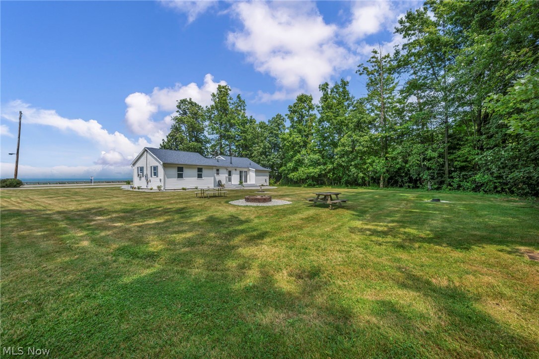 6940 Lake Rd W Ashtabula OH 44004