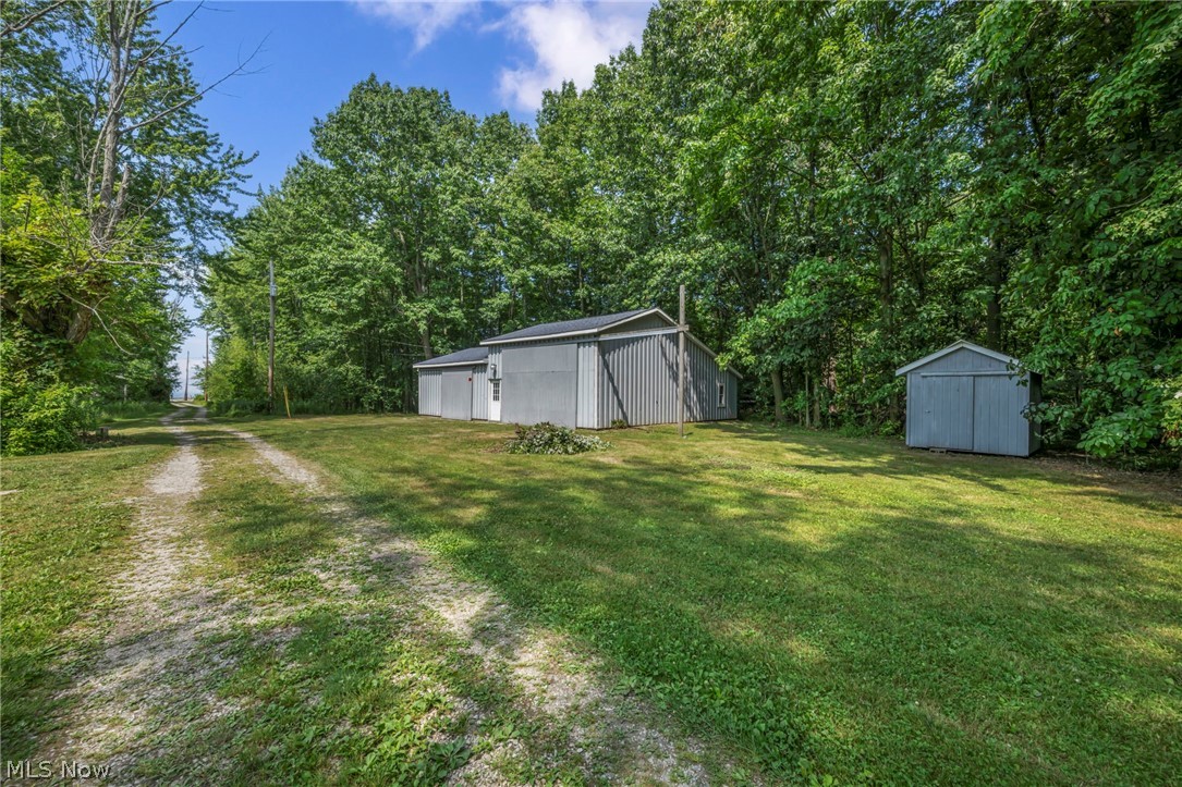 6940 Lake Rd W Ashtabula OH 44004