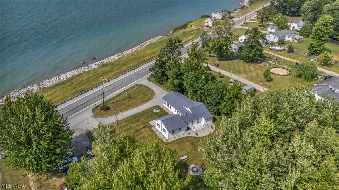 6940 Lake Rd W Ashtabula OH 44004
