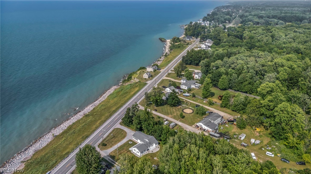6940 Lake Rd W Ashtabula OH 44004