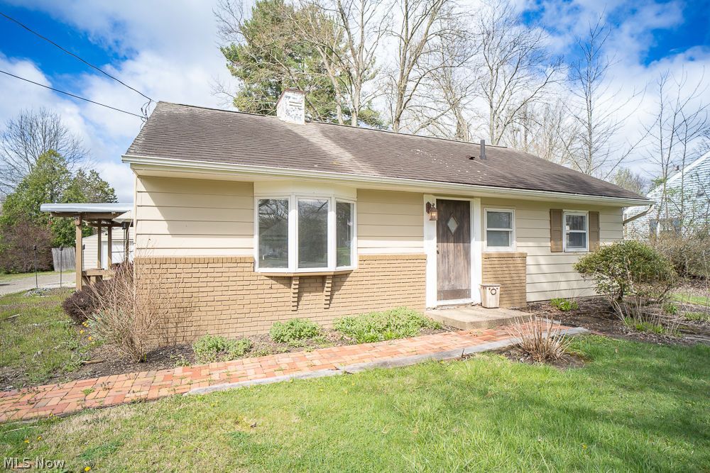 848 Schocalog Road Akron OH 44320