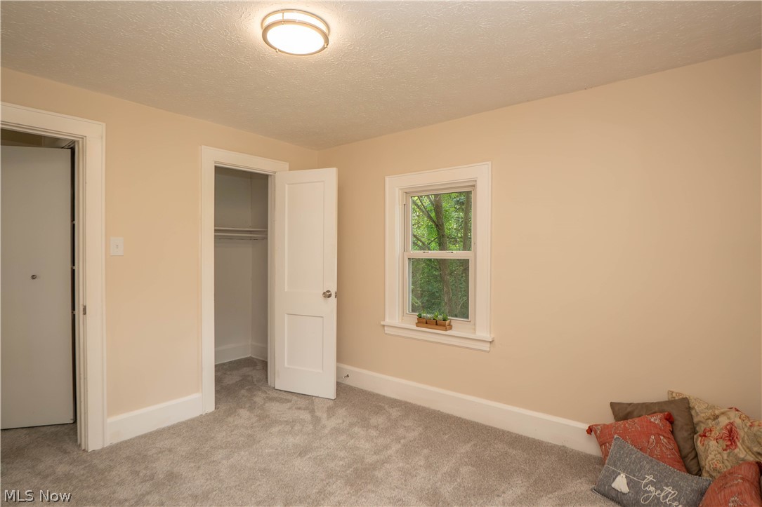 785 Chenoweth Extension Akron OH 44319