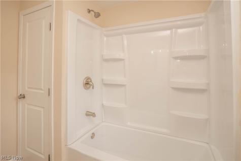 785 Chenoweth Extension Akron OH 44319