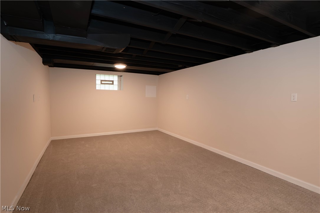 785 Chenoweth Extension Akron OH 44319