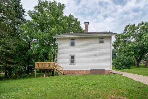 785 Chenoweth Extension Akron OH 44319