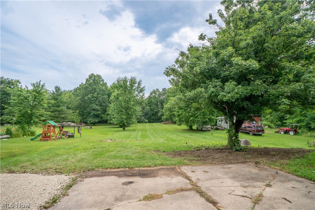 785 Chenoweth Extension Akron OH 44319