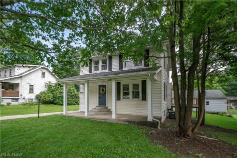 785 Chenoweth Extension Akron OH 44319
