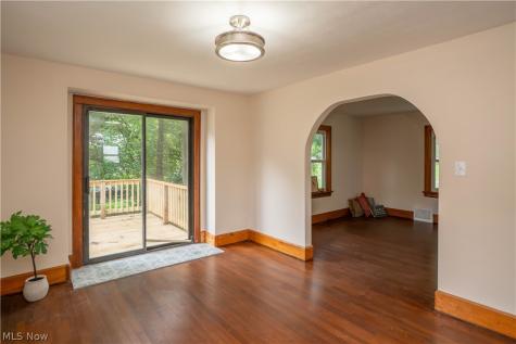 785 Chenoweth Extension Akron OH 44319