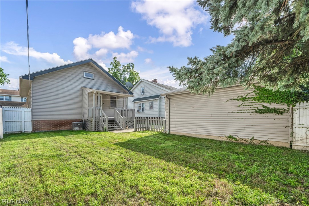 10823 Plymouth Avenue Cleveland OH 44125