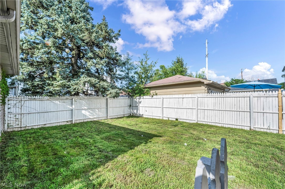 10823 Plymouth Avenue Cleveland OH 44125